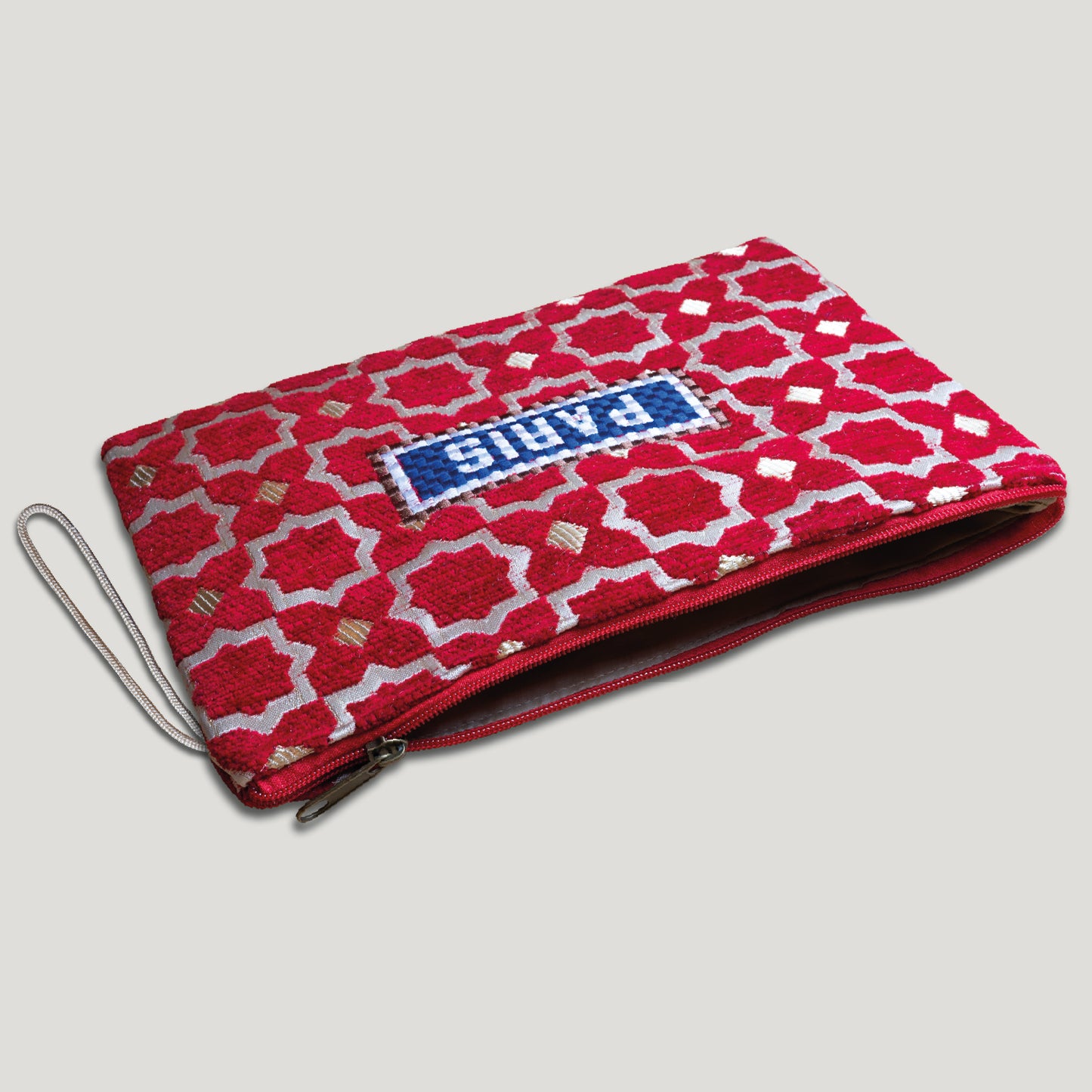 POCHETTE TISSU MAROCAIN - BRODERIE PARIS - INSPIRÉE DU MÉTRO PARISIEN - ROUGE