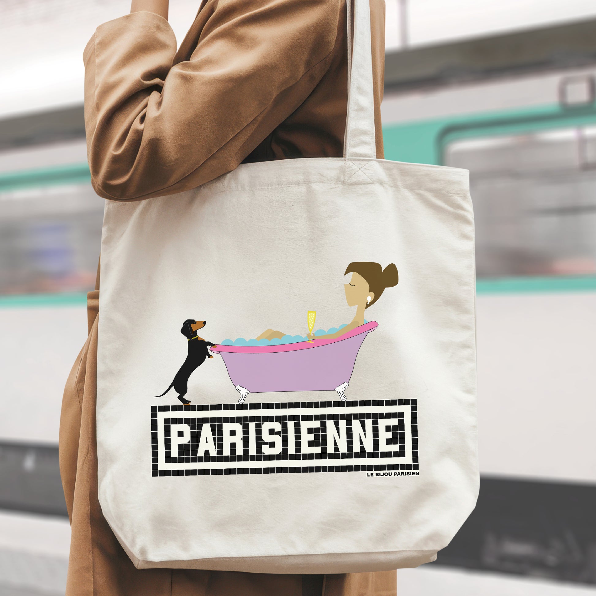 TOTE BAG IMPRIMÉ PARISIENNE TECKEL BAIN ÉCRU – lebijouparisien
